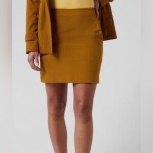 ATHLETA NWT Vienna cargo skort, brown/mustard/gold, size 10.